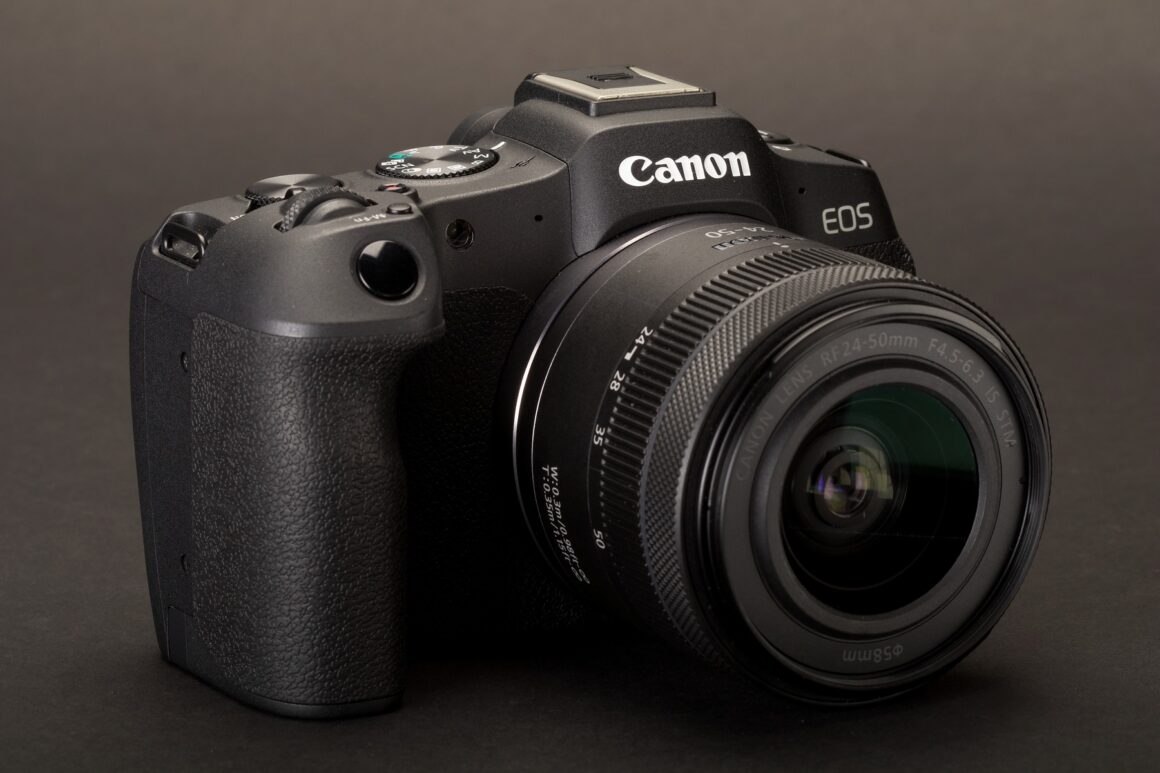 canon eosr8