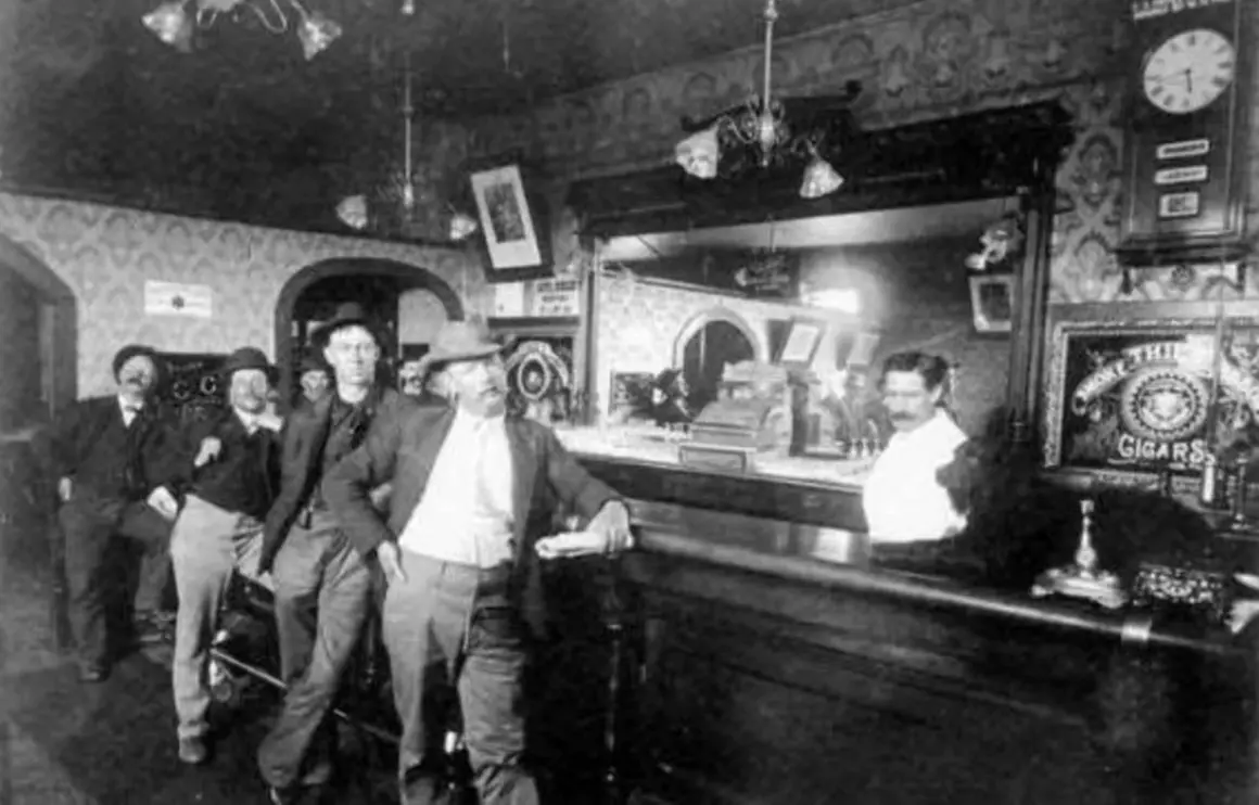 Old Saloons Of The West06