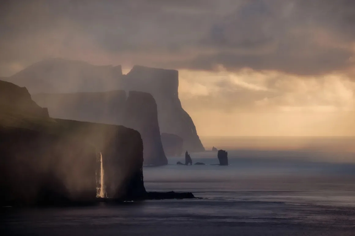 GDT European Wildlife Photographer of the Year 2025 1 k5 2 thomas froesch leuchten.2 Leuchten WYUXYICB