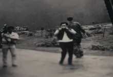 Nick Ut, ‘The Stringer’ Belgeseli Nedeniyle Netflix’e İftira Davası Açtı 14 The Stringer