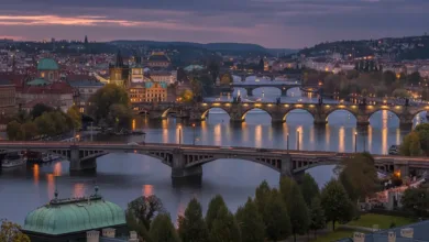 İzzet Keribar: "Prag & Bohemya" Sergisi Galeri Işık'ta Açıldı 1 Izzet Keribar Prag Bohemya feat