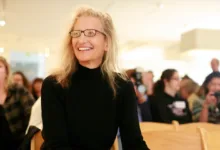 Annie Leibovitz, Justin ve Hailey Bieber Fotoğrafı İçin Telif Hakkı Davası Açtı 13 Annie Leibovitz 1